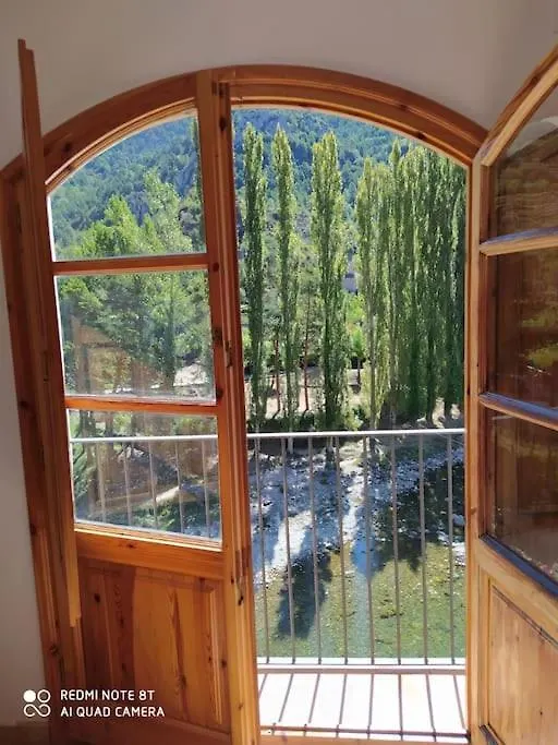 Casa Sobre Rio Noguera Pallaresa Gerri de la Sal Appartement